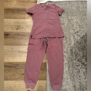 Figs mineral mauve set